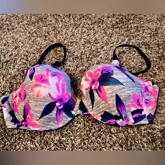 Pink Victoria’s Secret PINK Bra Bundle flower cheetah blue purple 36DD Underwire - Picture 2 of 16